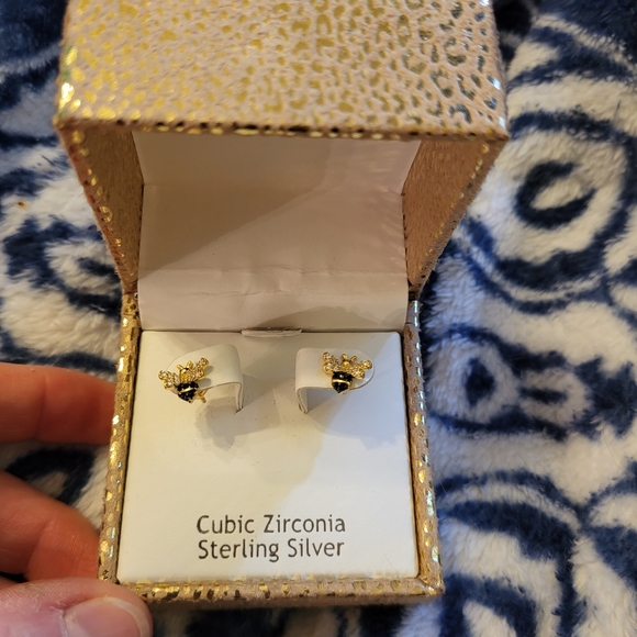Nanette Lepore Bee Earrings NIB - Picture 2 of 3